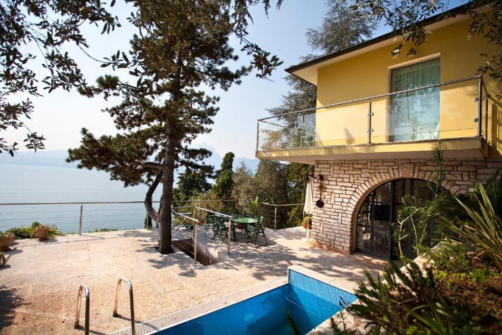 Villa Vista Lago *